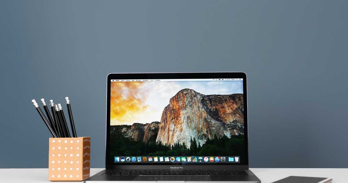 Essential MacBook accessories in 2024 Lumolog Ultimate Picks